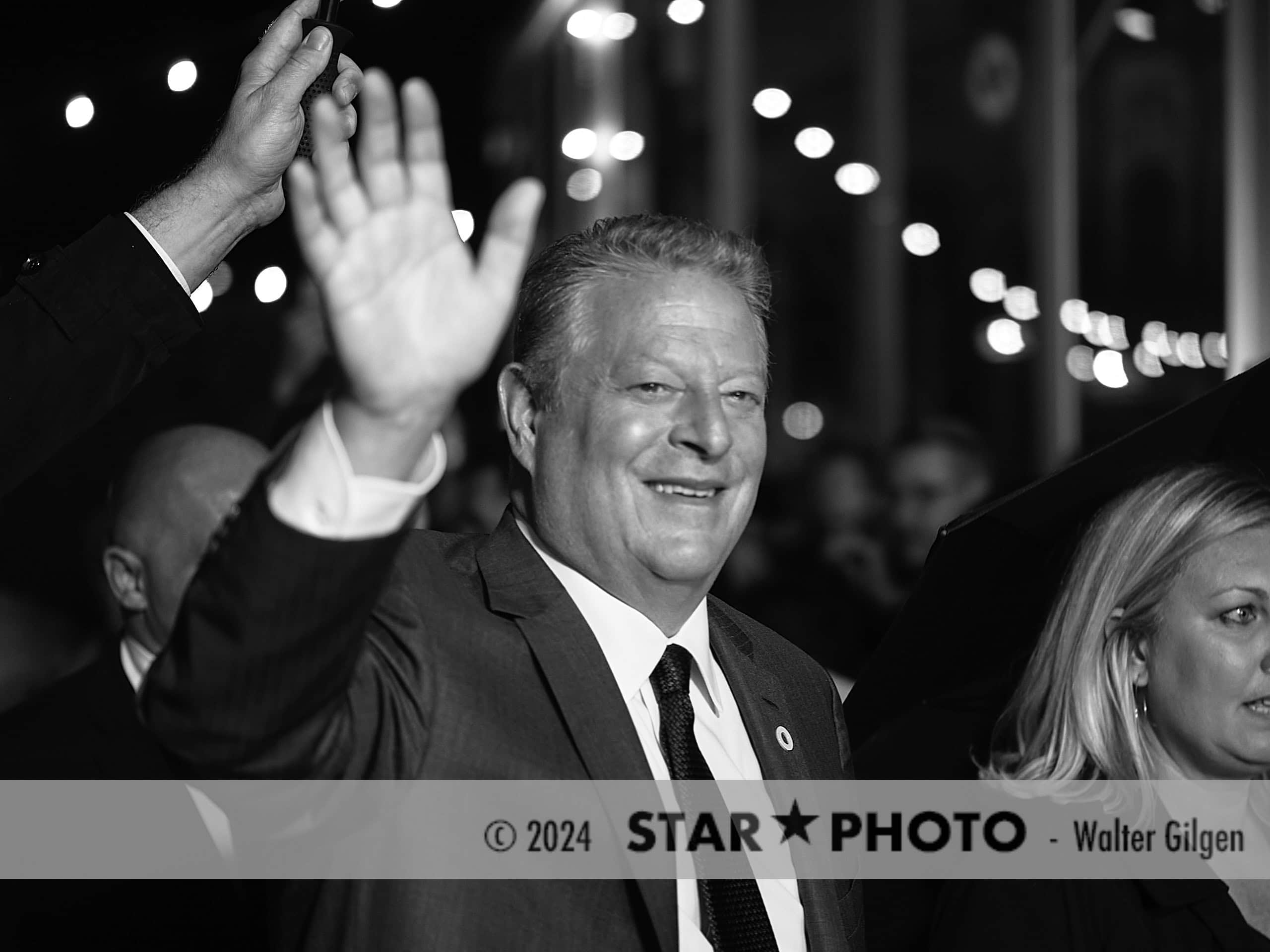 Monochrome pictures, photographs of Al Gore.